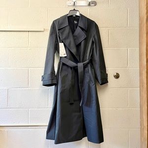 SOLD‼️NWT Lemaire‼️ spring 🌿 must-have space grey trench coat